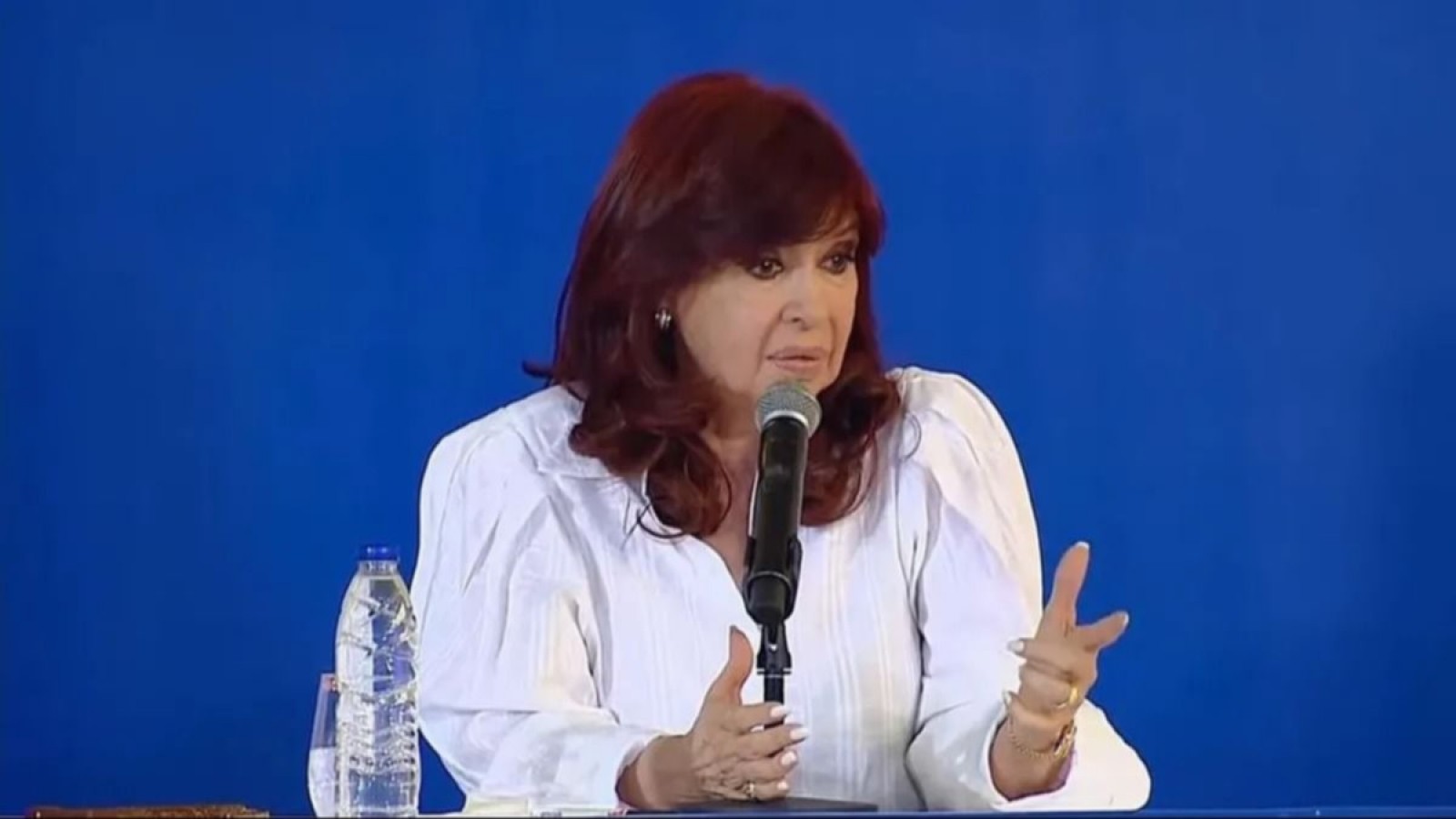 Milei le quita la jubilación y la pensión a Cristina Fernández de Kirchner
